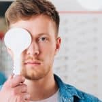 איך לעשות בדיקת ראייה